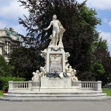Mozart Monument, Vienna