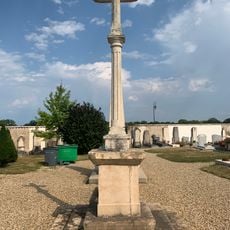 Cemetery cross of Montceaux