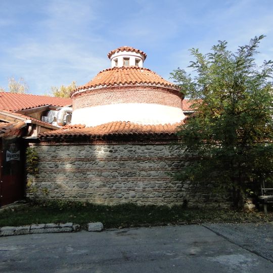 Turkish Bath, Razlog