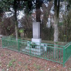 Pomník padlým v Čeminech