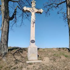 Kříž u křižovatky k Holšinám