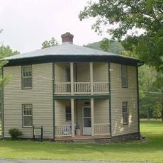 Brill Octagon House