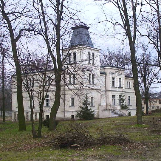 Dwór w Goniembicach