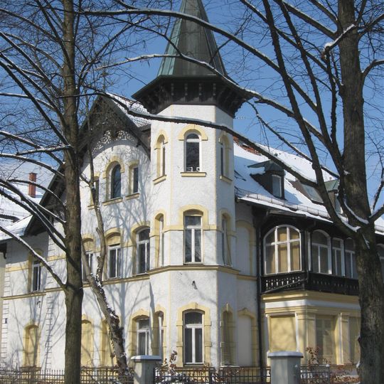 Malerische Villa