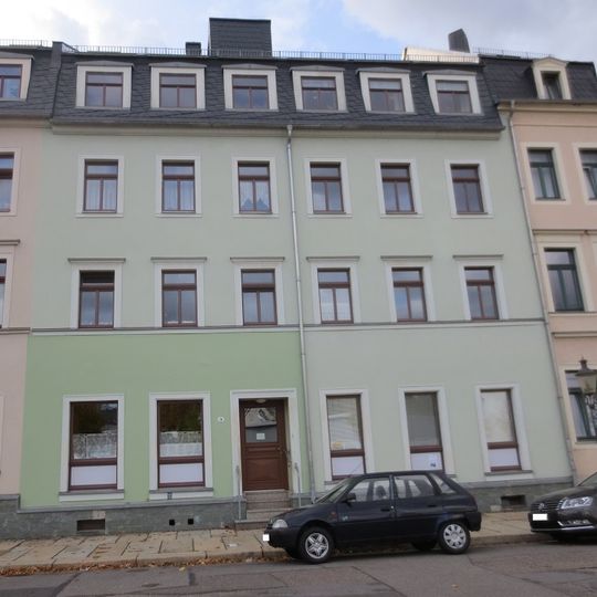 Mietshaus in geschlossener Bebauung Eckstraße 9