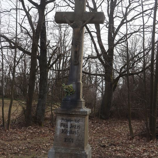 Kříž u silnice východně od Přeckova