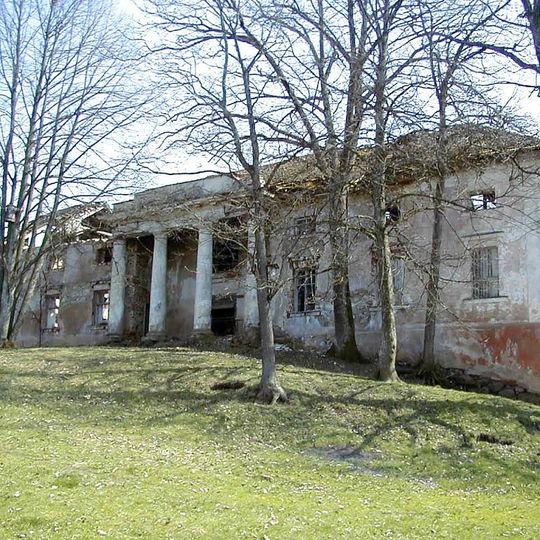 Mārciena Manor