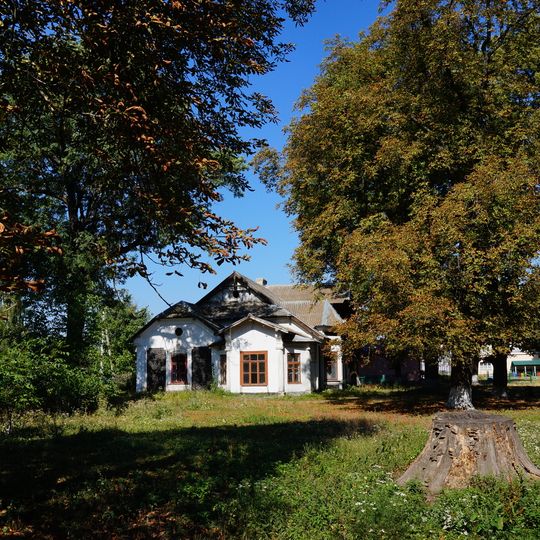 Каштаново-кленова алея