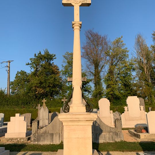 Cemetery cross of Béréziat