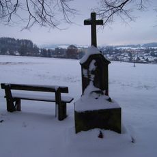 Kříž pod vodojemem v ulici Antala Staška v Lomnici nad Popelkou