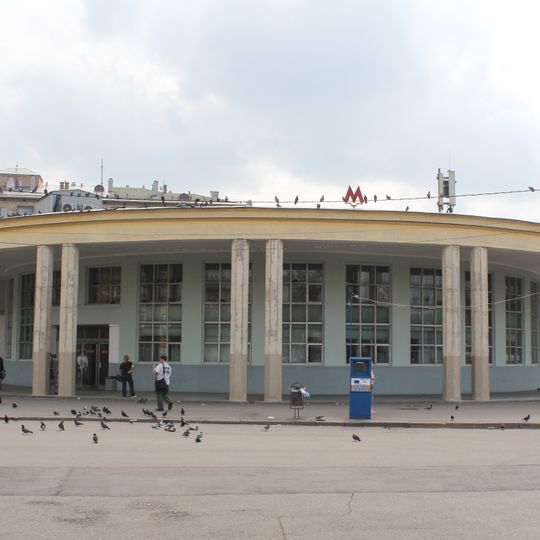 Metro Universitet south entrance