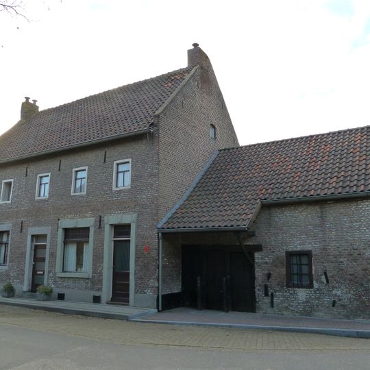 Klokkestraat 10, Mesch