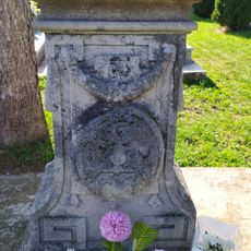 Cintorínsky kríž, podstavec