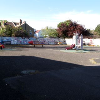 Apsley Road Playground
