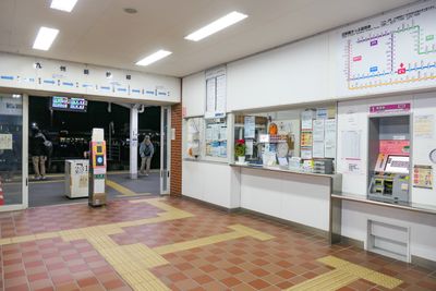 Interior 0