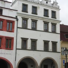 Mírové náměstí 17