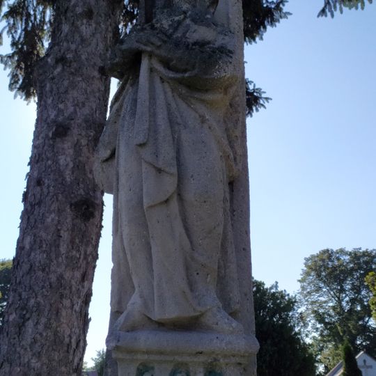 Cintorínsky kríž, socha