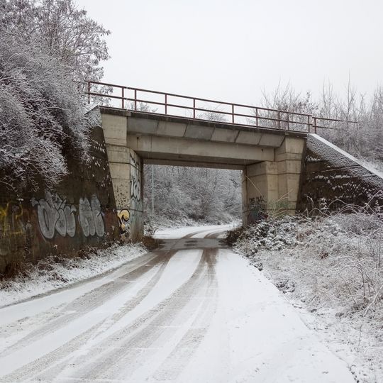 Bridge of former railway line in Záběhlice, north of Zakrytá street