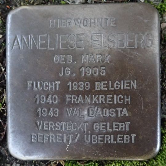 Stolperstein en memoria de Anneliese Elsberg