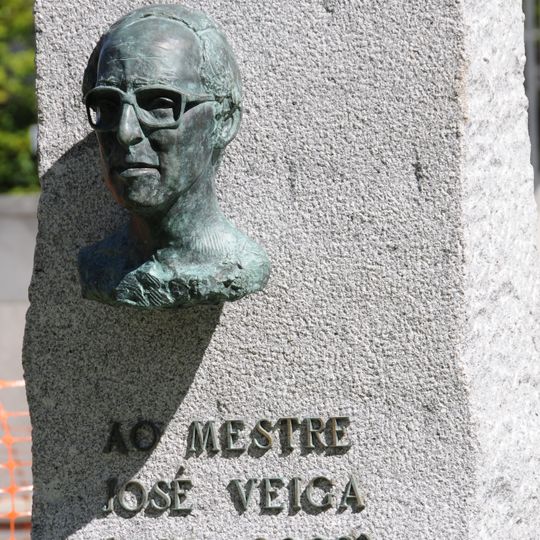 Bust of José Veiga