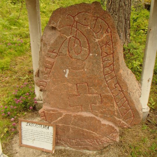 Medelpads runinskrifter 8