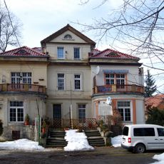 Willa przy ul. Cieplickiej 168 w Jeleniej Górze