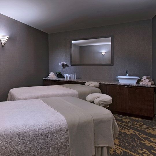 Eaglewood Resort & Spa