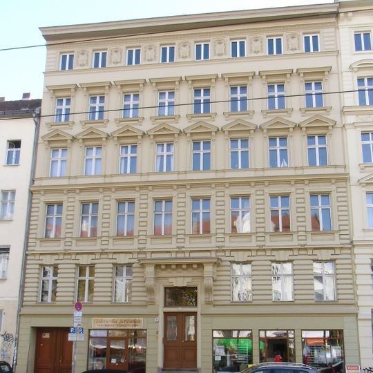 Mietshaus Greifswalder Straße 12