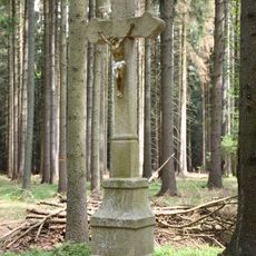 Kříž na rozcestí U Křížku u Hamrů nad Sázavou