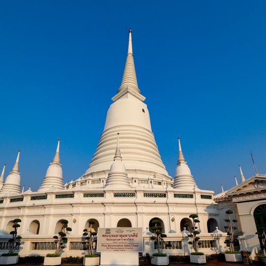 Wat Prayurawongsawat Worawihan