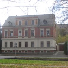 Frei stehendes Wohnhaus Adelsbergstraße 94a