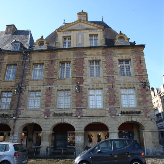 Immeuble, 17 place Ducale