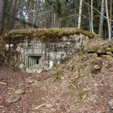 H-33/19/E light pillbox