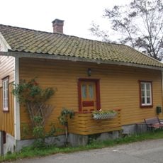 ELVEBAKKEN - STRANDAVEIEN 5