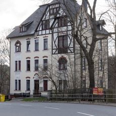 Mietvilla mit Einfriedung Bruno-Matthes-Straße 2