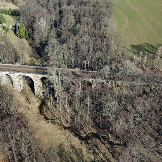 Siebenbogige Eisenbahnbrücke