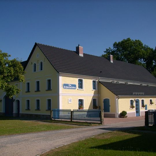 Wohnstallhaus und drei Seitengebäude Spohla 14