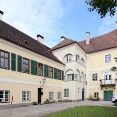 Schloss Perzlhof
