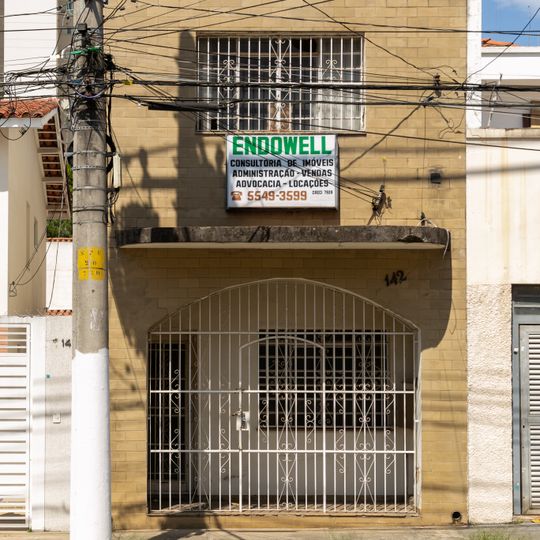 Imóvel à Rua Conceição Veloso, nº 142