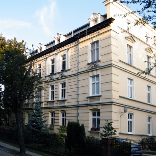 1 Kropidły Street in Opole