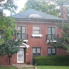 Charles and Naomi Bachmann House