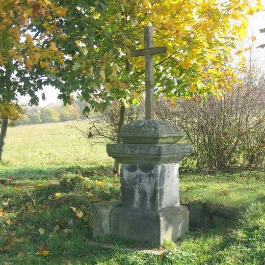 Kříž u rozcestí k osadě Doubravice