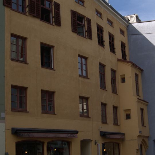 Wohn- und Geschäftshaus