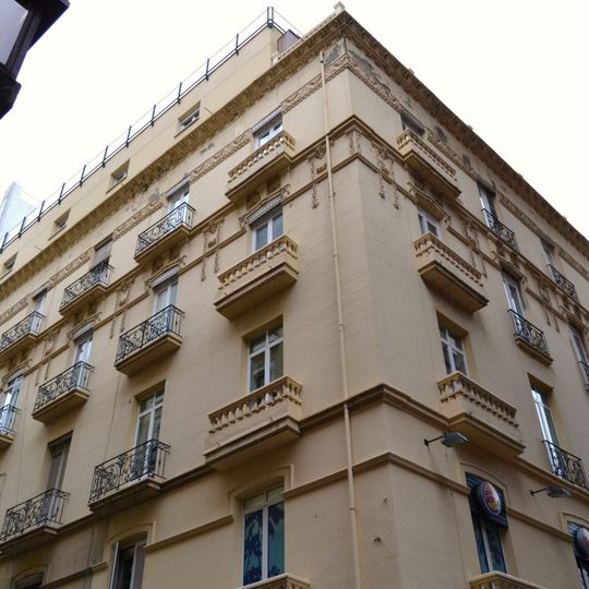 Edificio en la calle San Fernando, 7