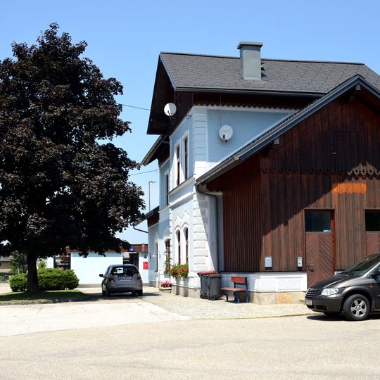 Aufnahmsgebäude Munderfing