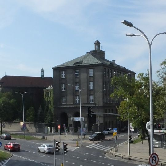 Budynek klasztoru nazaretanek z pensjonatem i gimnazjum