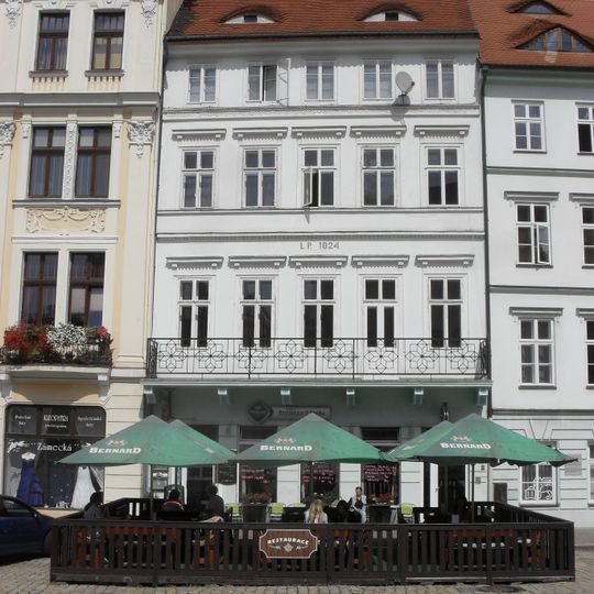 Zámecké náměstí 1