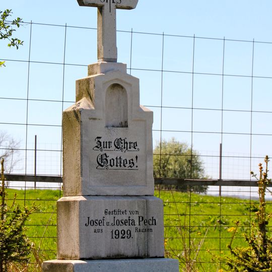 Kříž v Rusíně západní okraj obce