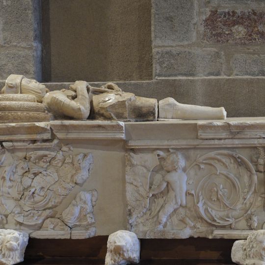 Castillo de Serranos de la Torre