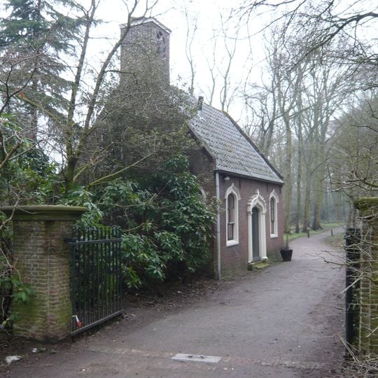 Beeckestijn, toegangshek tot het park nabij de tuinmanswoning
